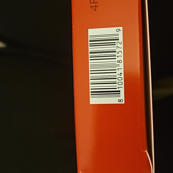 One Size Cheek Clapper,Oil Sucker & Ultimate Setting Powder - Picture 8 of 10